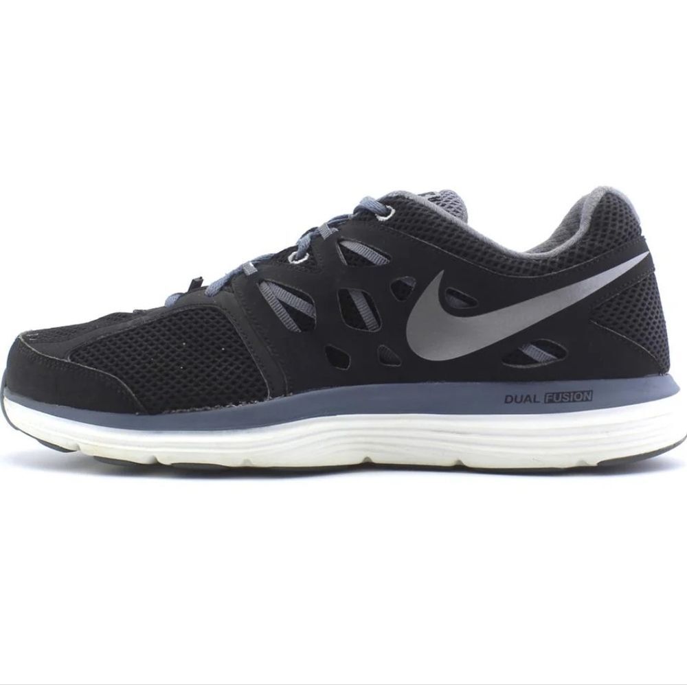 Nike Dual Fushion Lite Sneakers 8.5